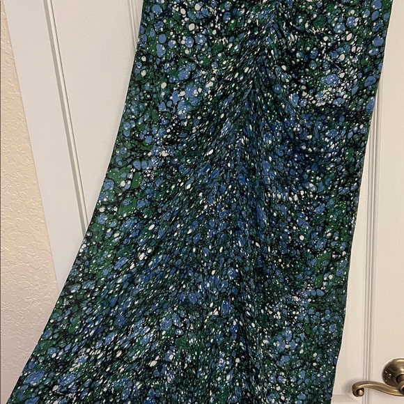 VERONICA BEARD Limani Printed Chiffon Midi Skirt - Picture 8 of 16